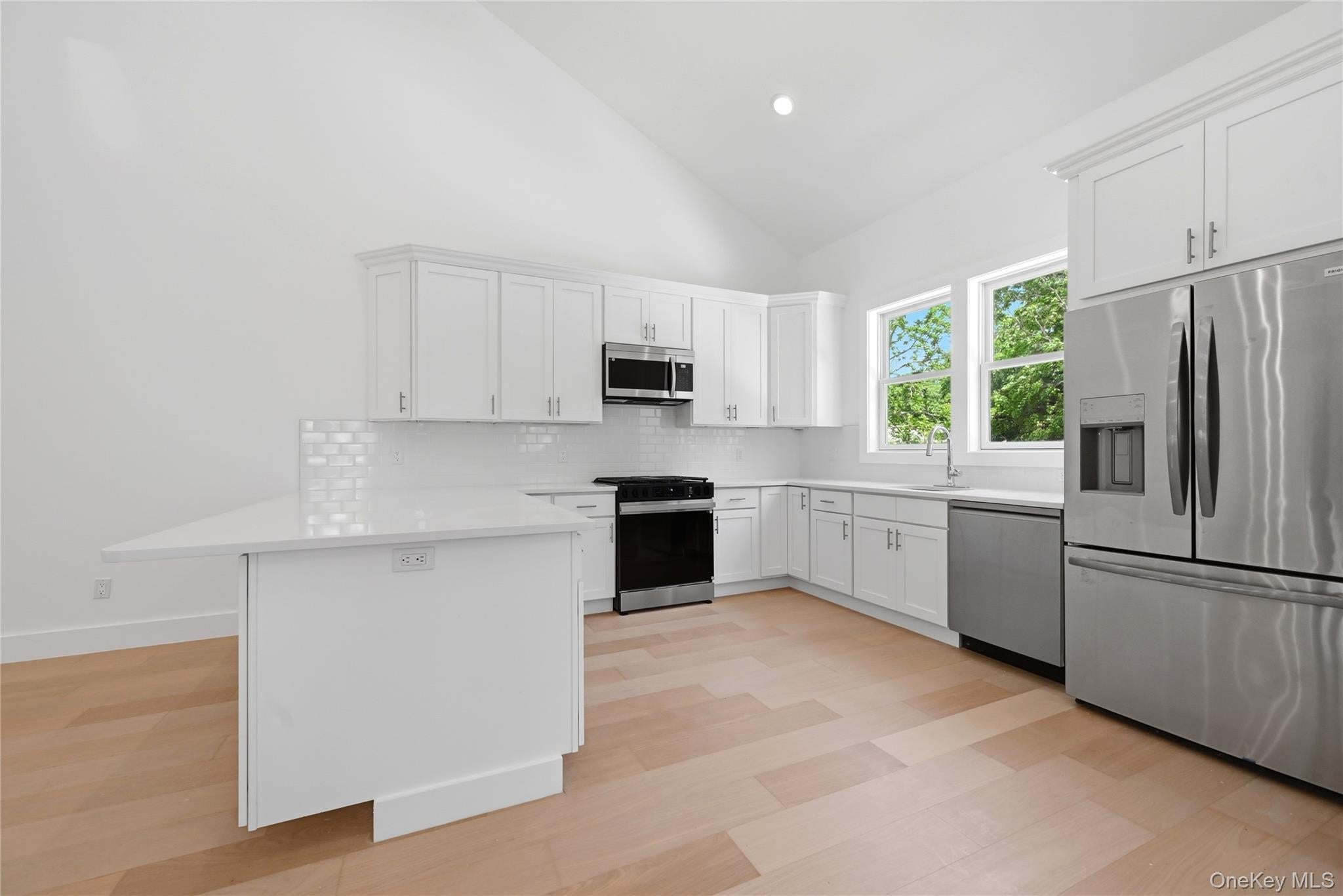 19 Montauk Highway 7