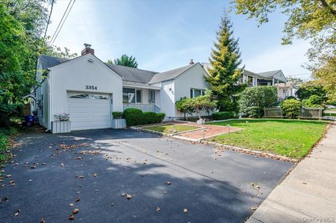 Photo of 3354 Knight Street, Oceanside, NY 11572 (MLS # 919665)