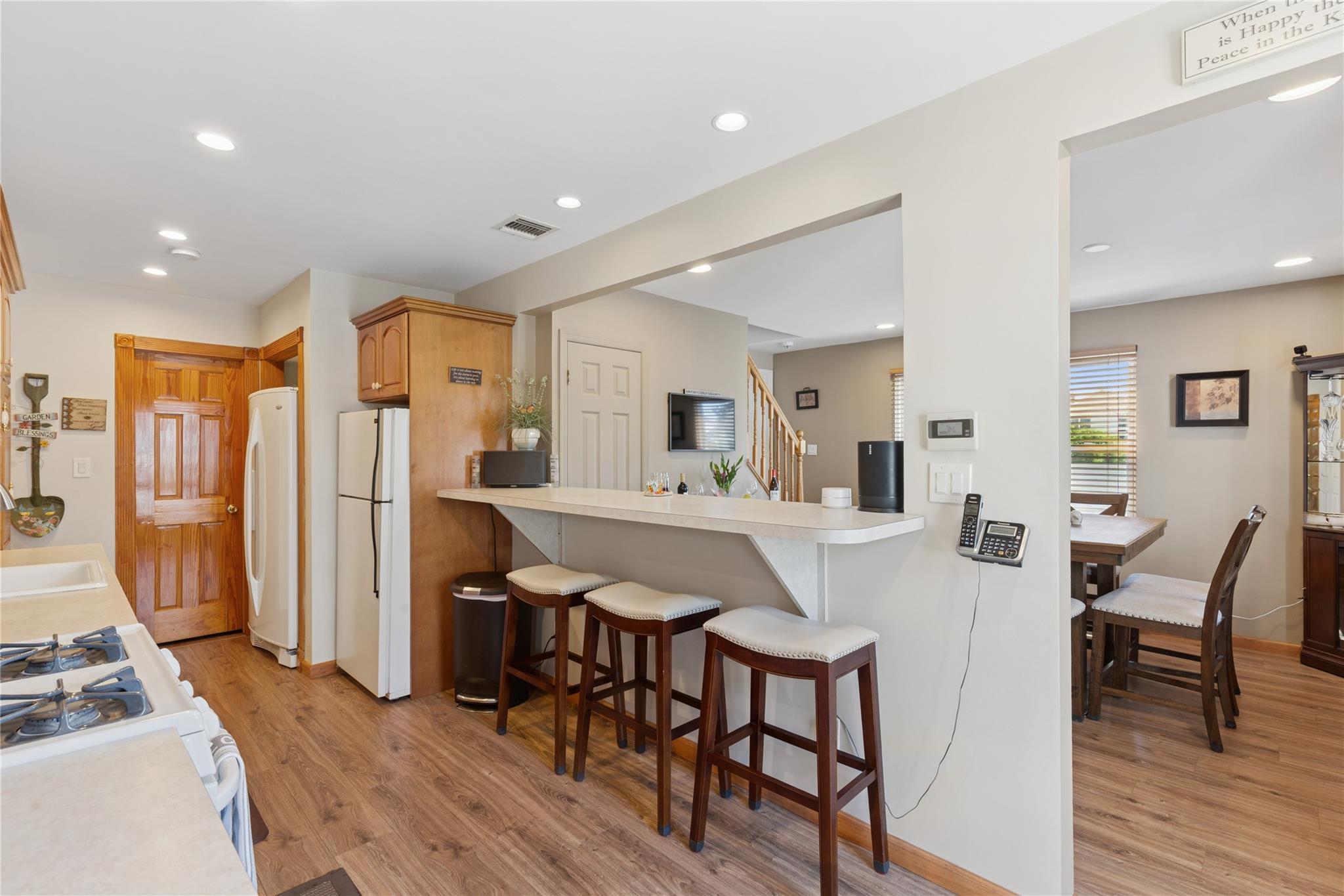 183 N Greene Avenue, Lindenhurst, New York image 15