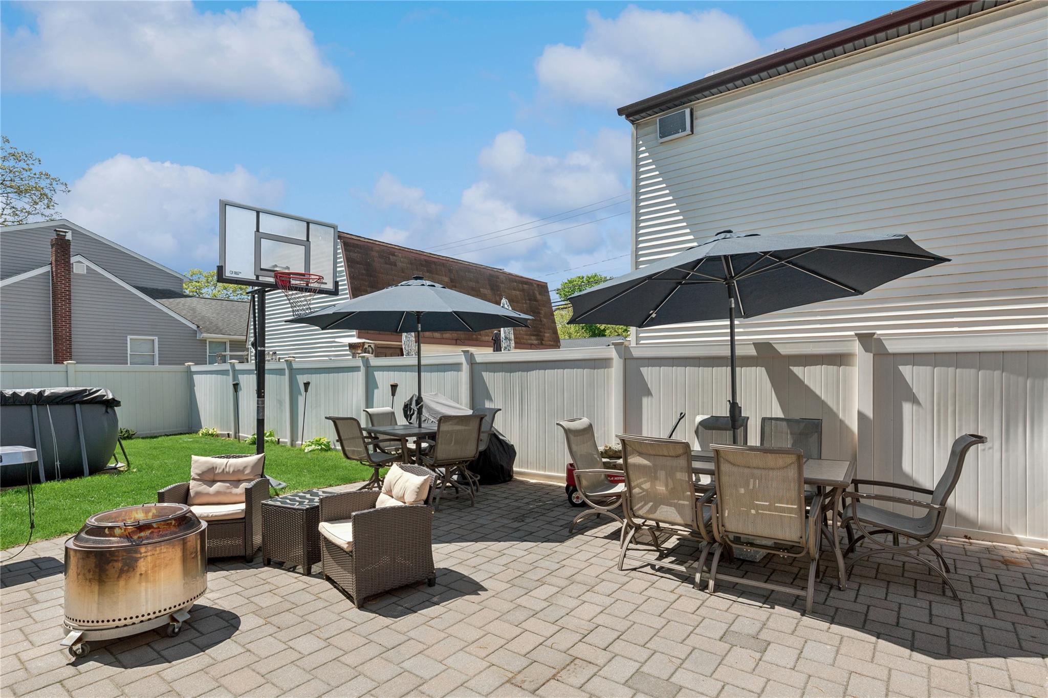 183 N Greene Avenue, Lindenhurst, New York image 33