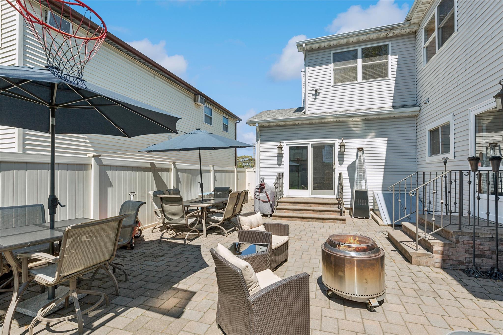 183 N Greene Avenue, Lindenhurst, New York image 32