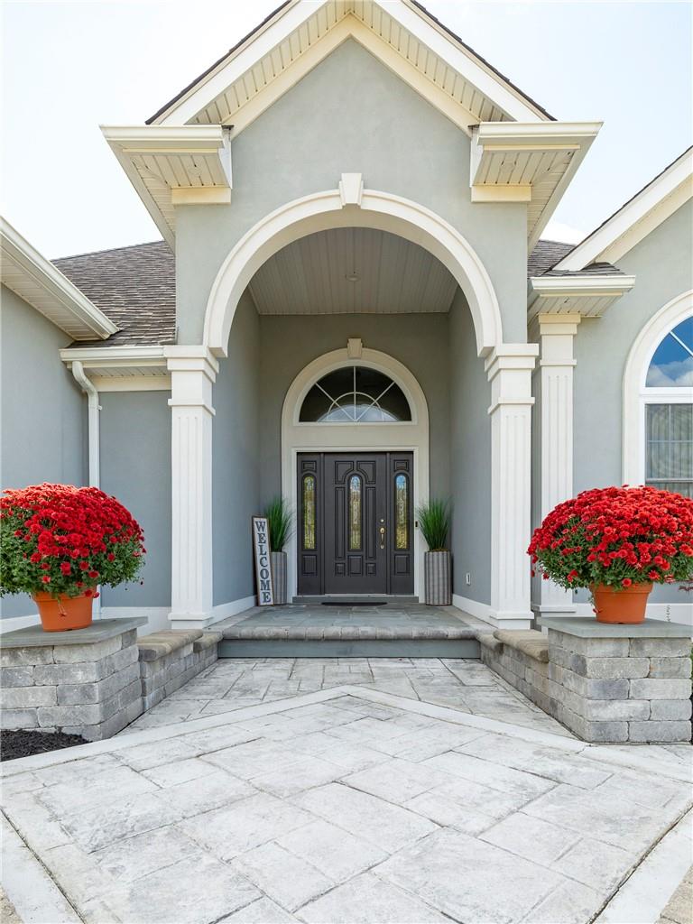 Regans Way Way, Germantown, New York - 4 Bedrooms  
4 Bathrooms  
14 Rooms - 