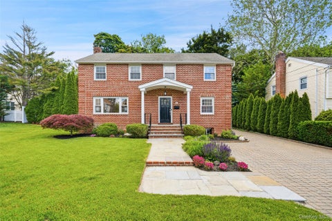 Homes For Sale - 20 Lamesa Avenue<br/> Westchester County, Eastchester, NY 10709