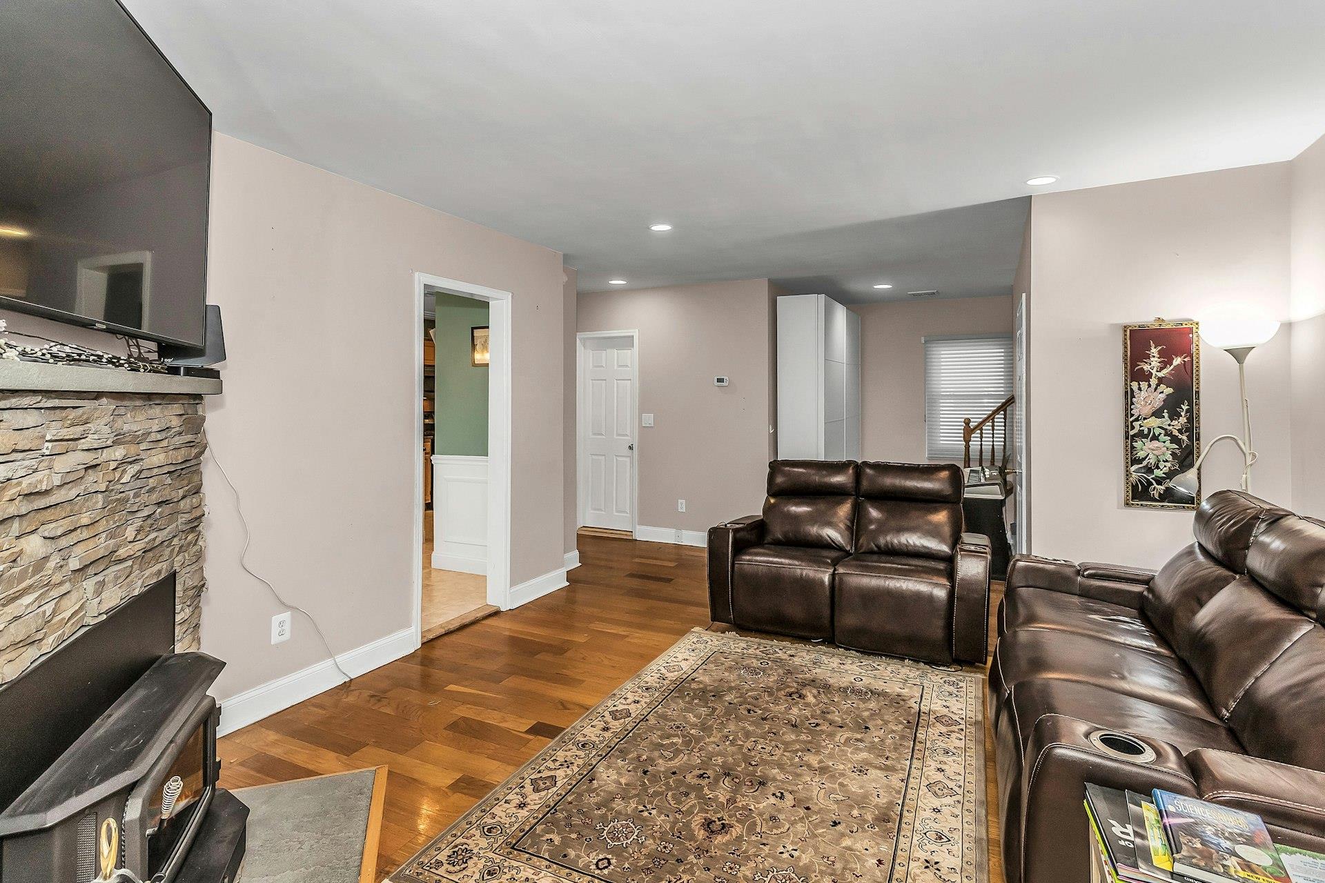 85-28 252 Street, Bellerose, New York image 10