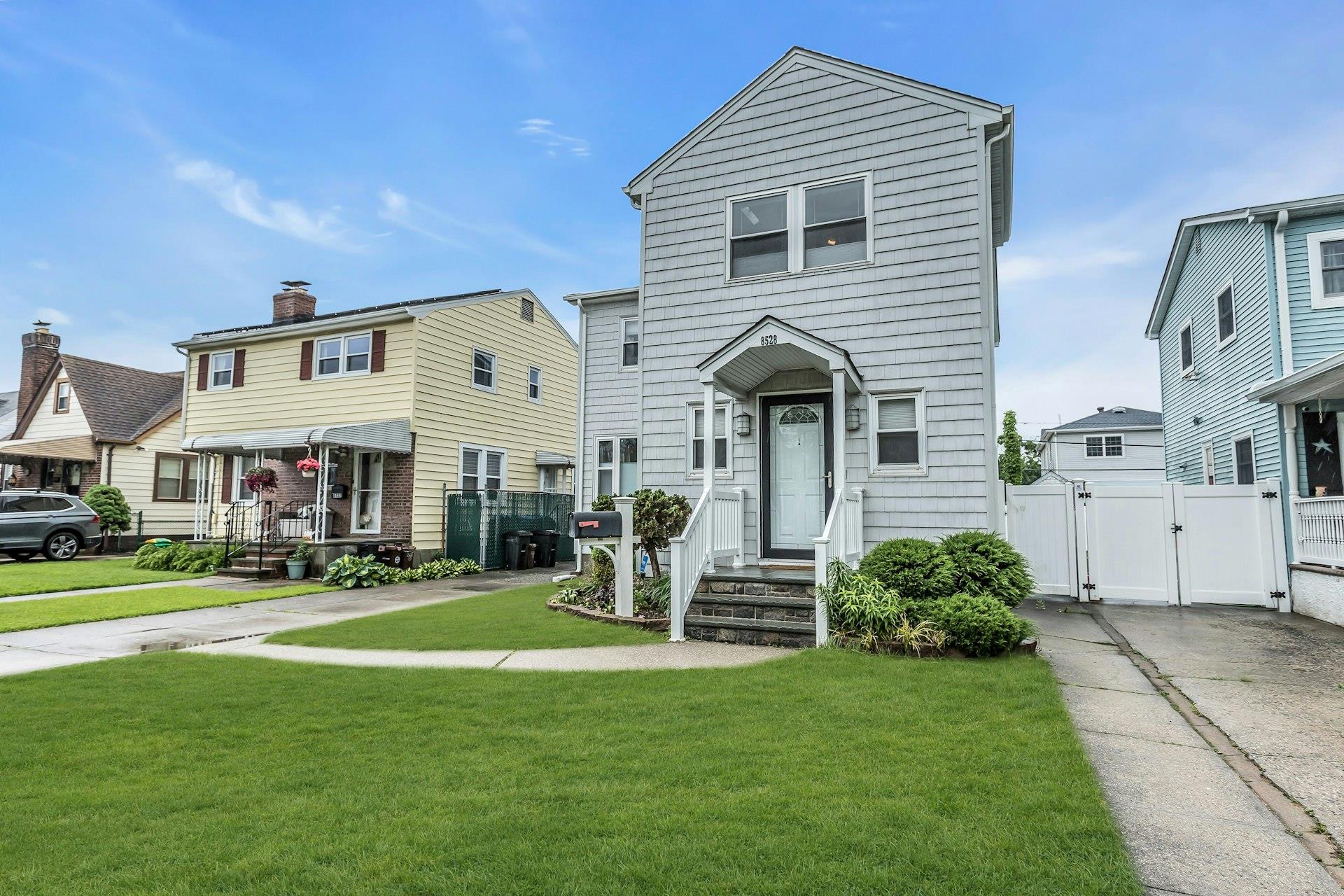 Property for Sale at 252 Street, Bellerose, Queens, NY - Bedrooms: 3 
Bathrooms: 2 
Rooms: 7  - $925,000