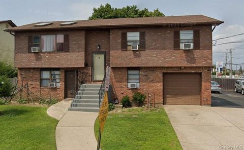 3 Midwood Avenue Farmingdale NY 11735