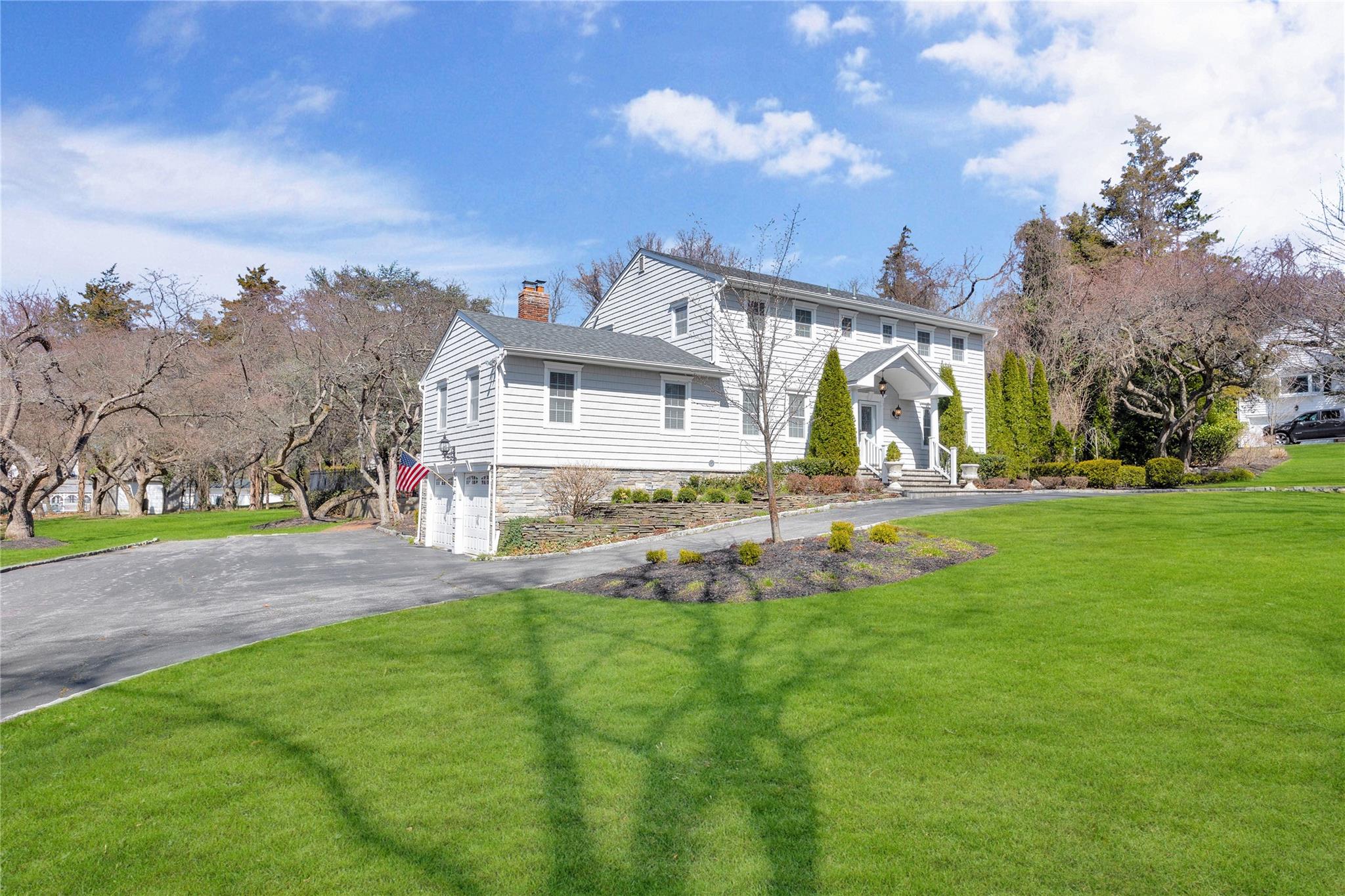 8 Bradshaw Lane, Fort Salonga, New York image 2
