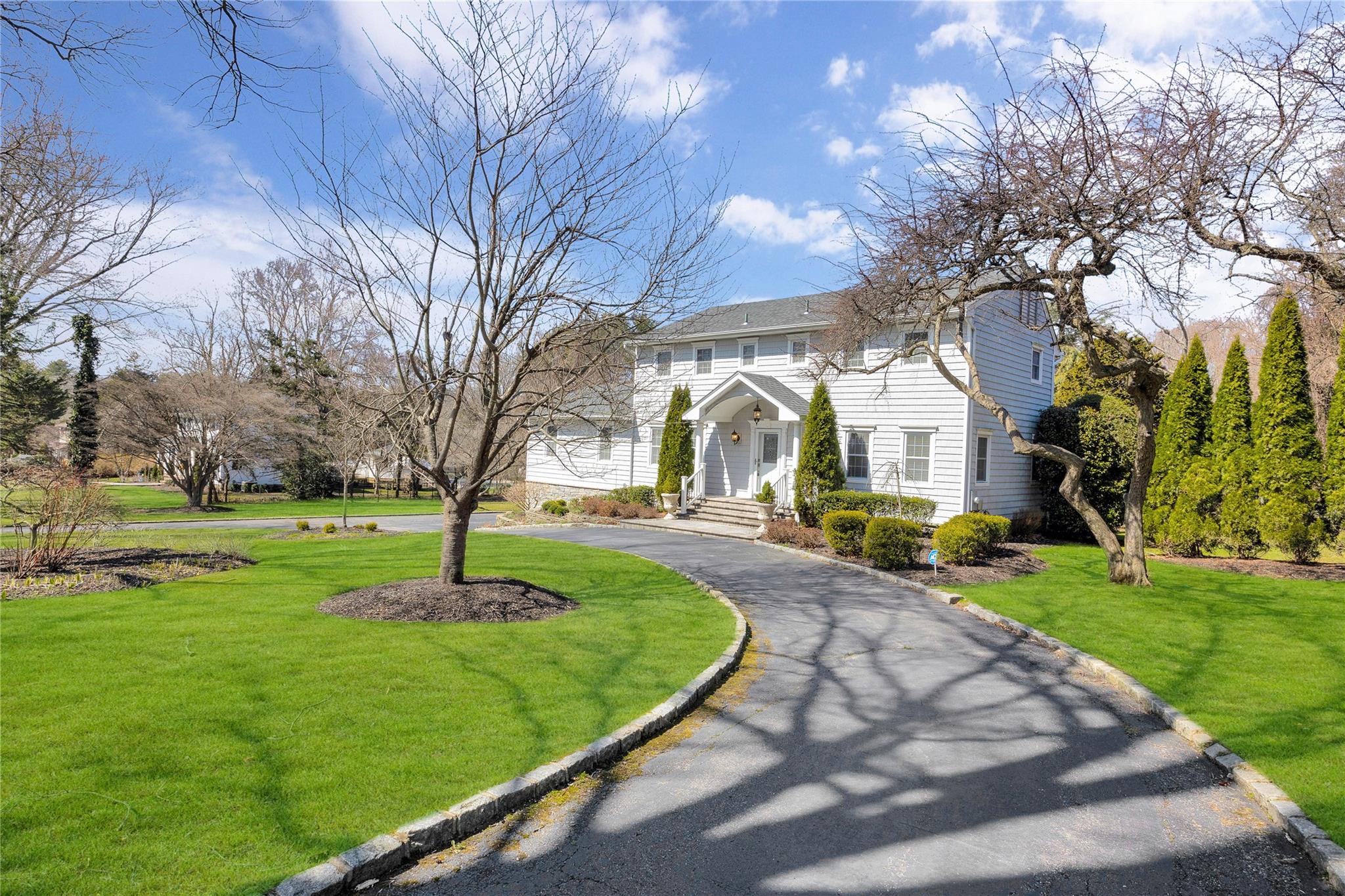 8 Bradshaw Lane, Fort Salonga, New York image 3