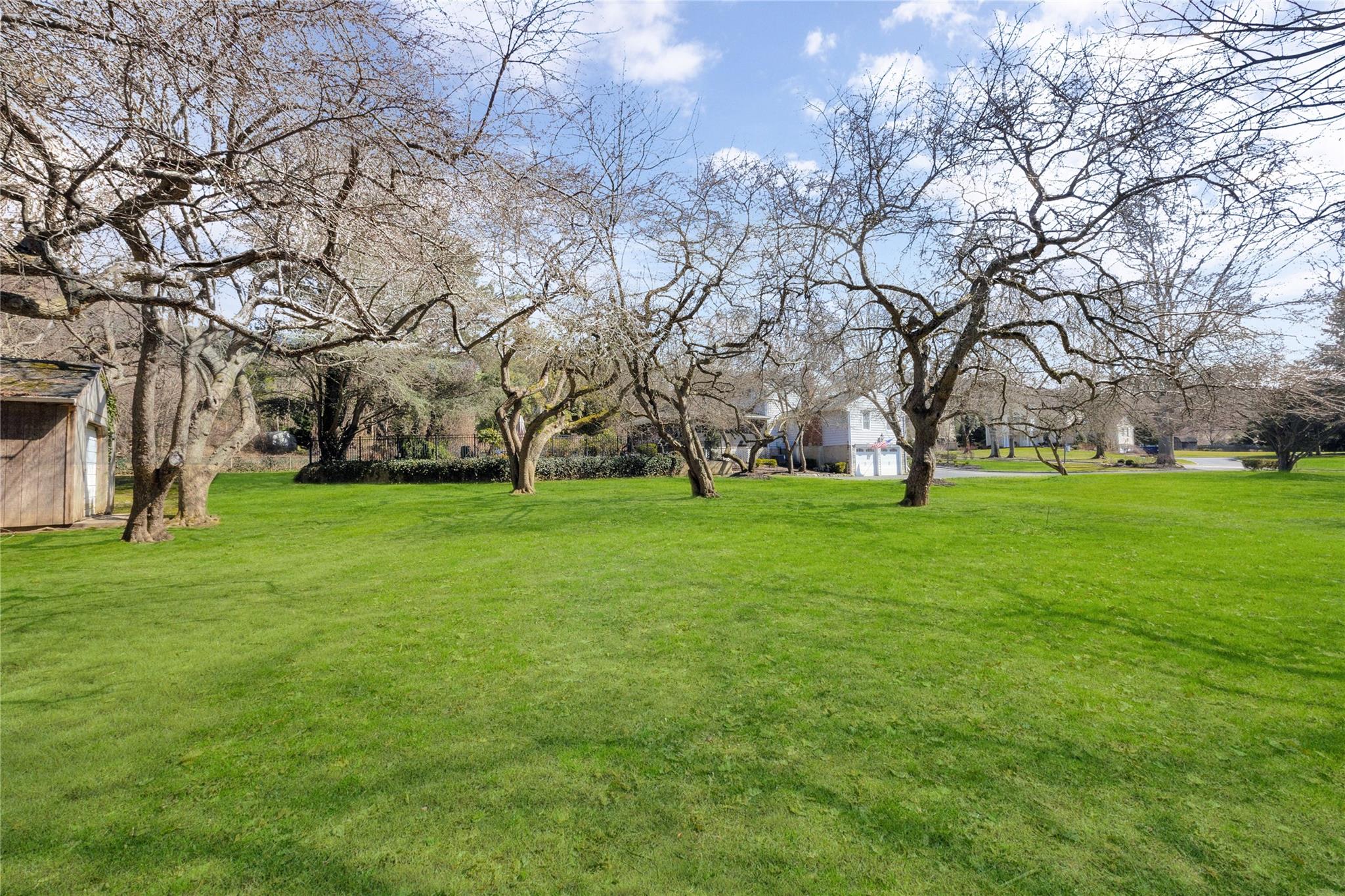 8 Bradshaw Lane, Fort Salonga, New York image 42