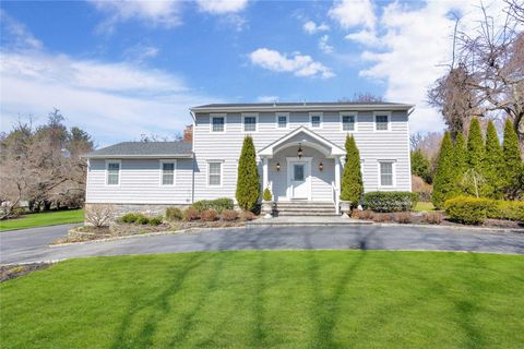 8 Bradshaw Lane Northport NY 11768