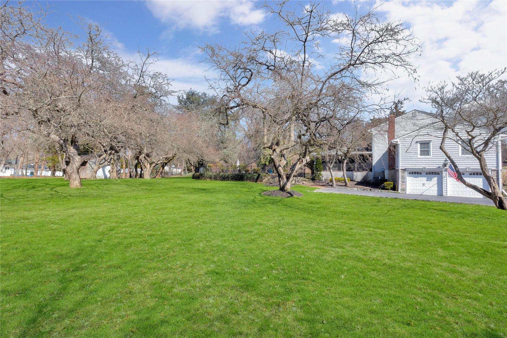 8 Bradshaw Lane, Fort Salonga, New York image 40