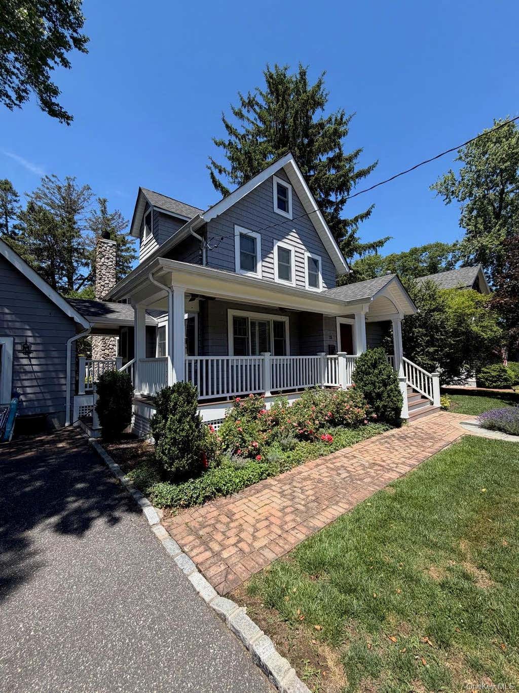 Photo of 23 Annetta Avenue, Northport, NY 11768 (MLS # 1019077)