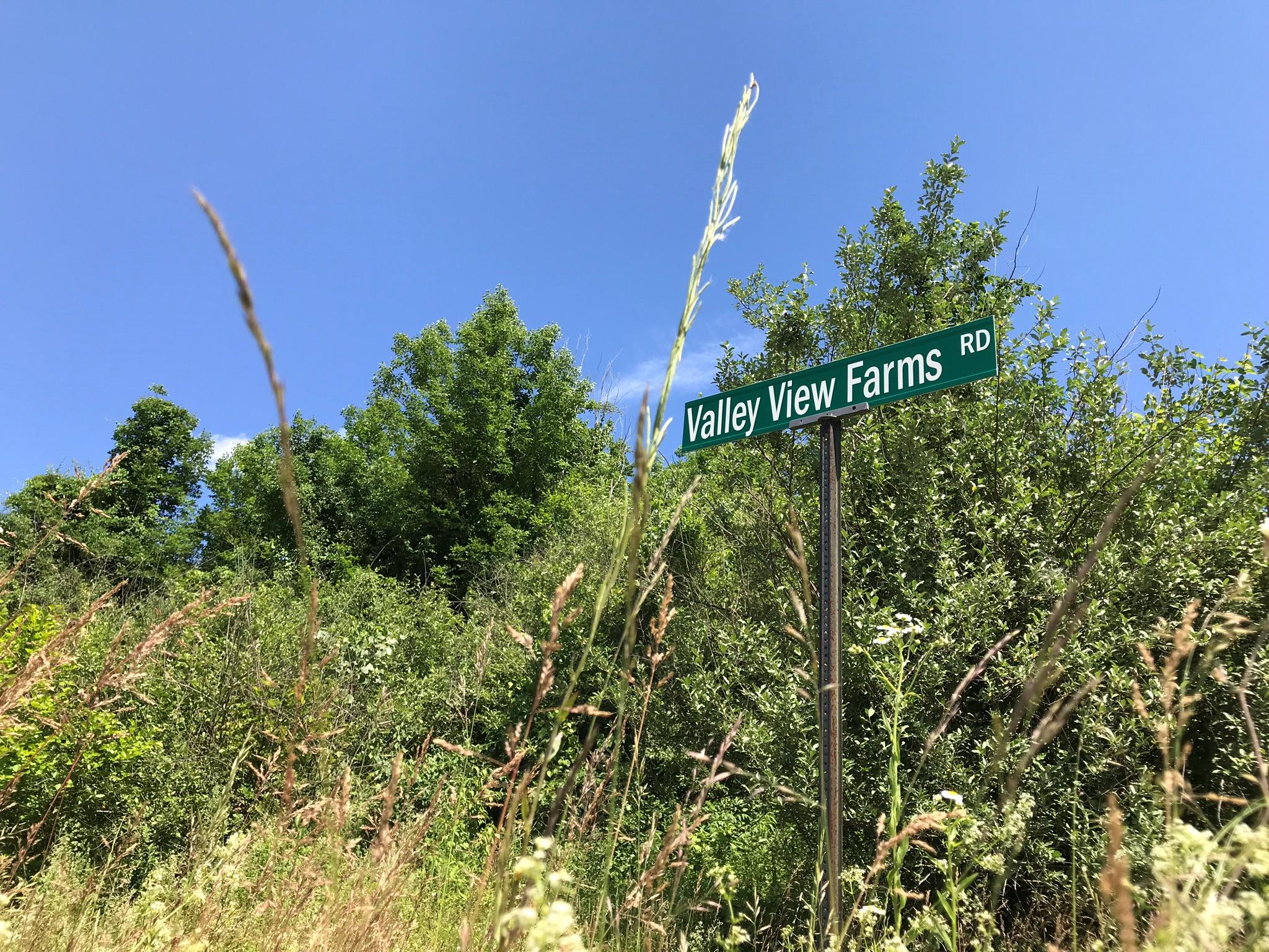22 Valley View Farms Road, Pawling, New York image 2