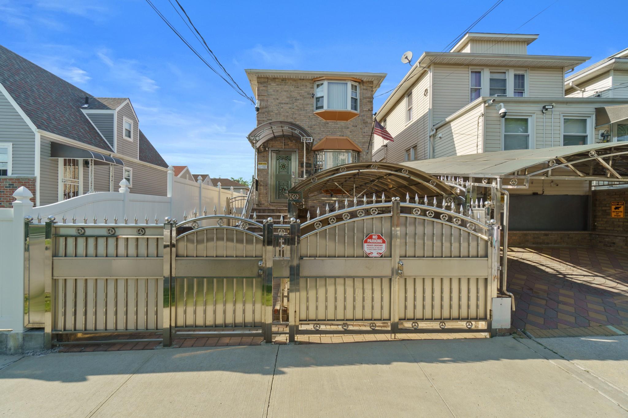 Property for Sale at Quimby Avenue, Bronx, New York - Bedrooms: 3 
Bathrooms: 2.5 
Rooms: 6  - $729,000