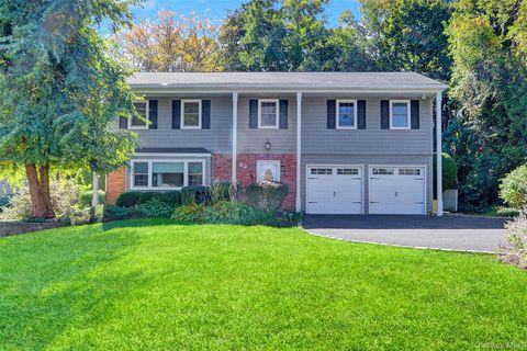 82 Barry Lane Syosset NY 11791