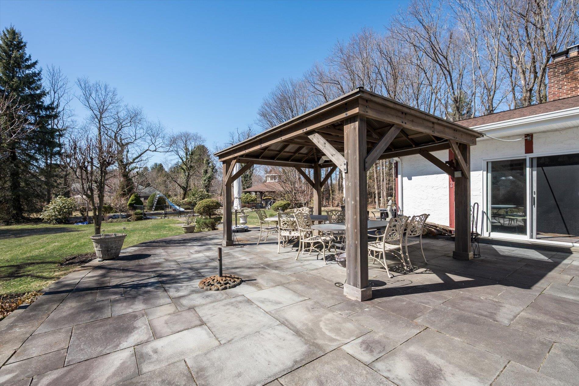 5 Plaka Court, Glen Head, New York image 16
