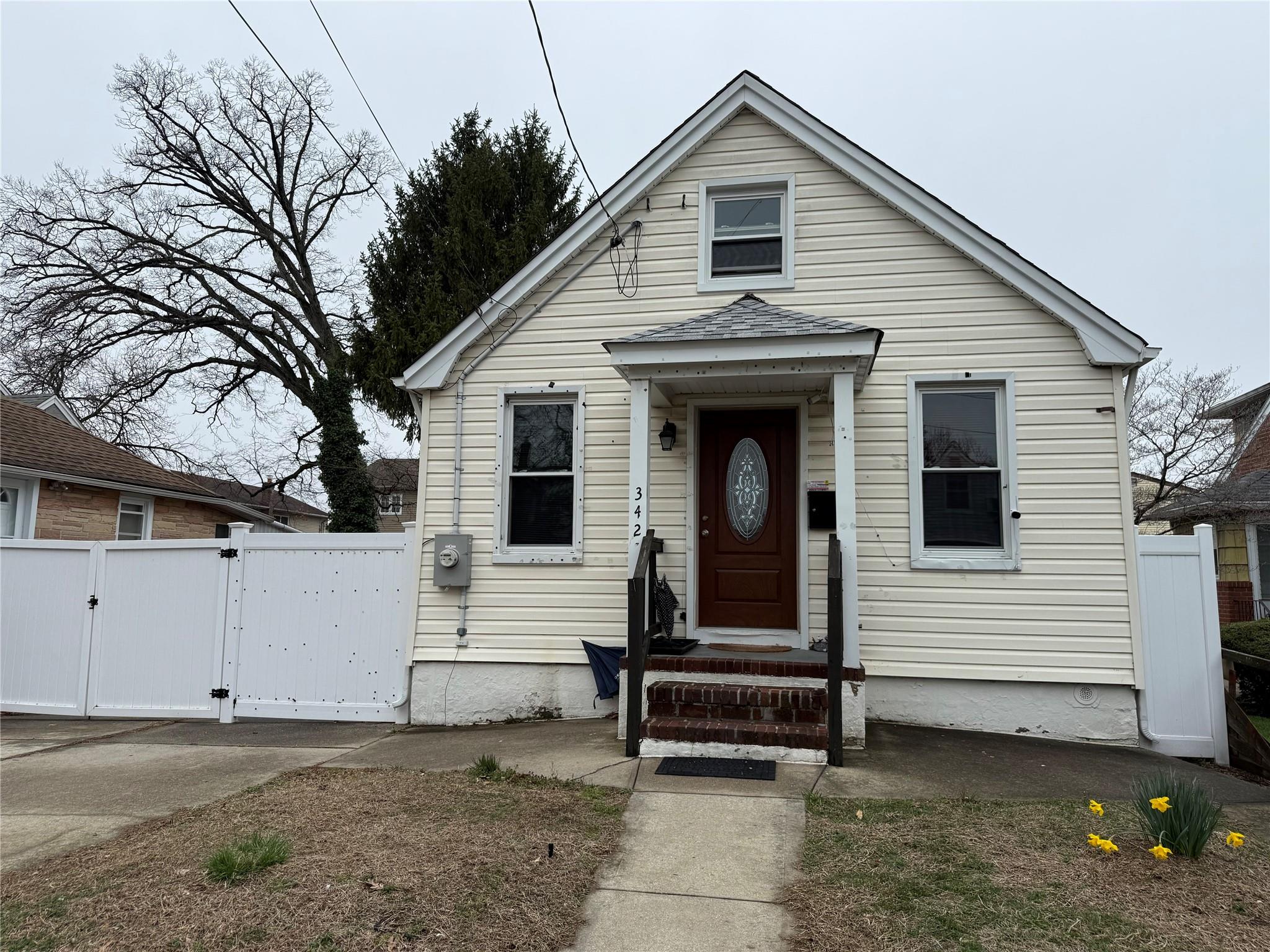 342 Randall Avenue, Elmont, New York image 1