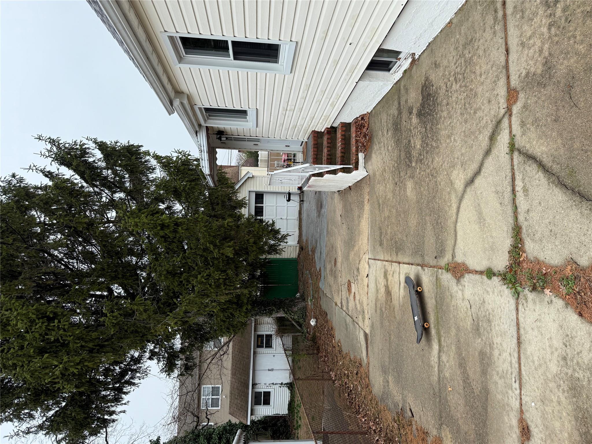 342 Randall Avenue, Elmont, New York image 10