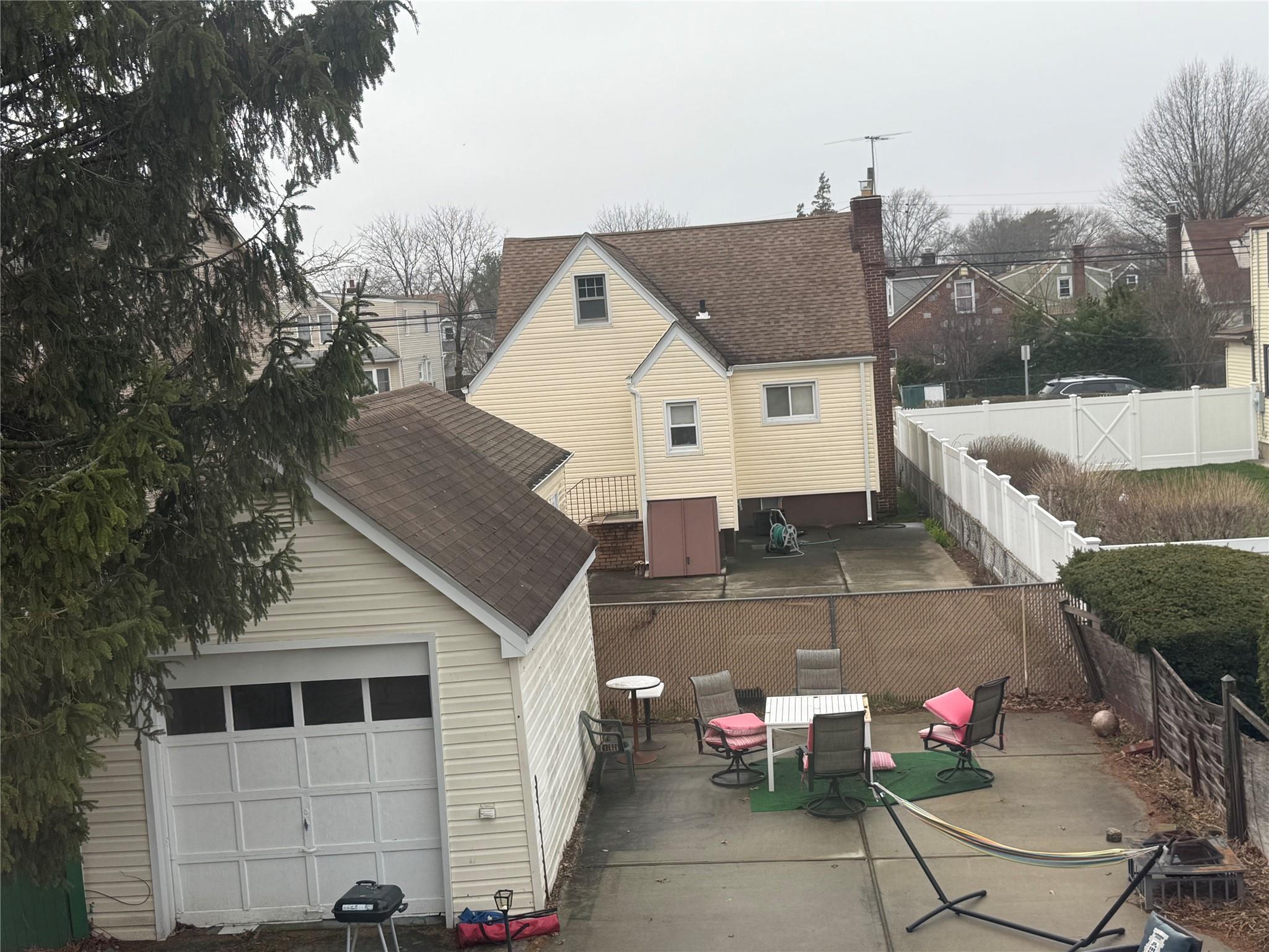 342 Randall Avenue, Elmont, New York image 12