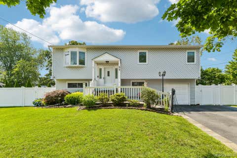 Homes For Sale - 22 Liberty Avenue<br/> Selden, NY 11784