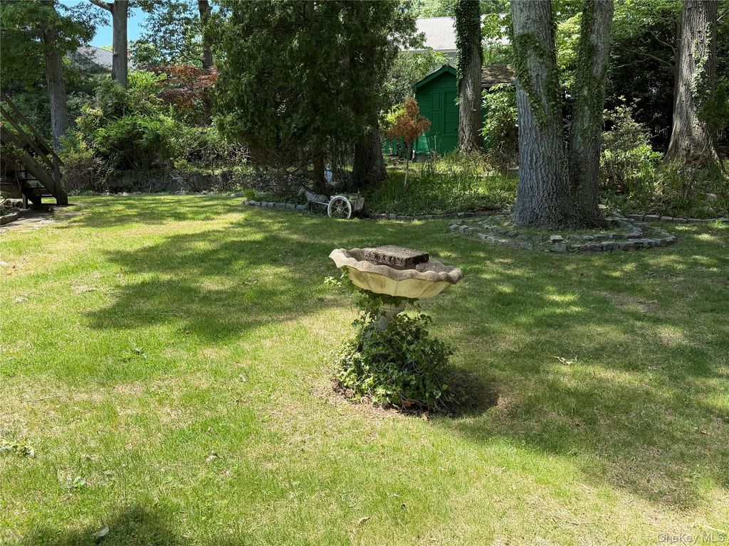 Photo of 54 Robin Road, Rocky Point, NY 11778 (MLS # 1011276)