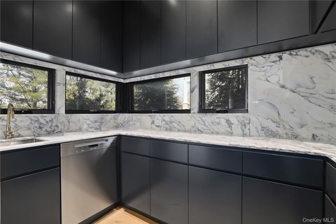 Tiny photo for 95 N Broadway, Irvington, NY 10533 (MLS # 961739)