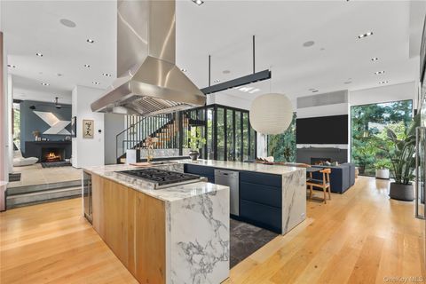 Tiny photo for 95 N Broadway, Irvington, NY 10533 (MLS # 961739)