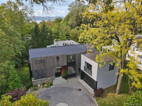 Tiny photo for 95 N Broadway, Irvington, NY 10533 (MLS # 961739)