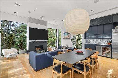 Tiny photo for 95 N Broadway, Irvington, NY 10533 (MLS # 961739)