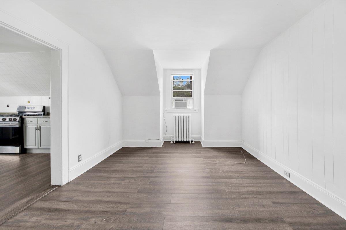 265 Mayflower Avenue 2