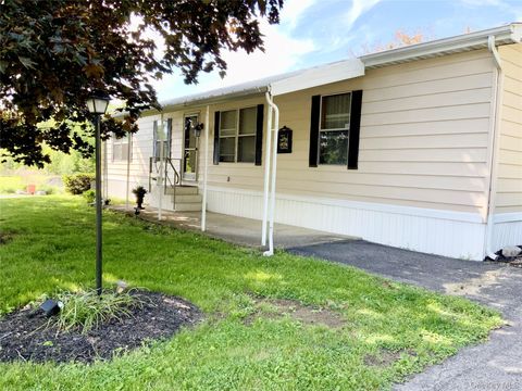Mobile Home For Sale - 18 Cook Lane<br/> New Paltz, NY 12561