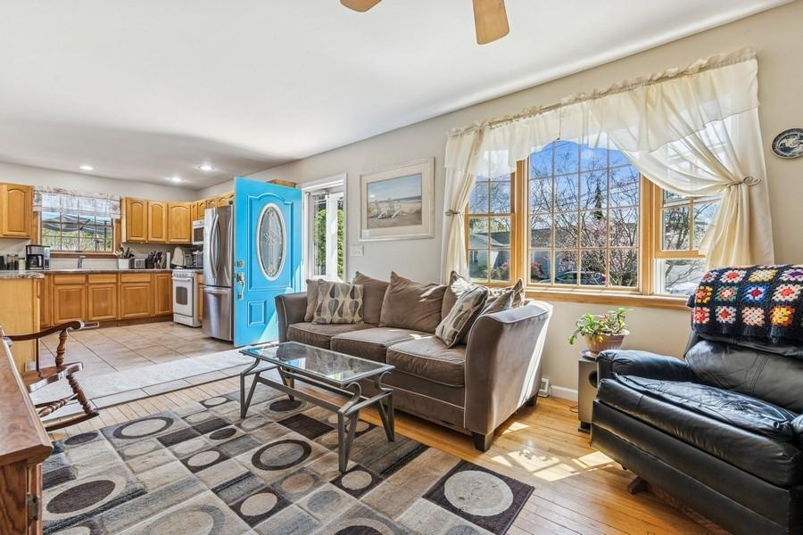 17 Columbus Street, East Patchogue, New York image 6