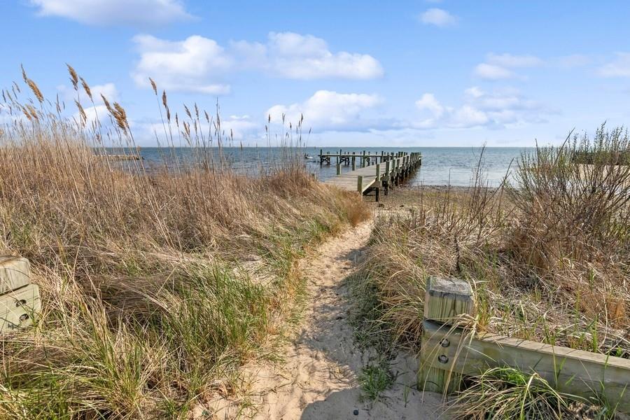 17 Columbus Street, East Patchogue, New York image 28