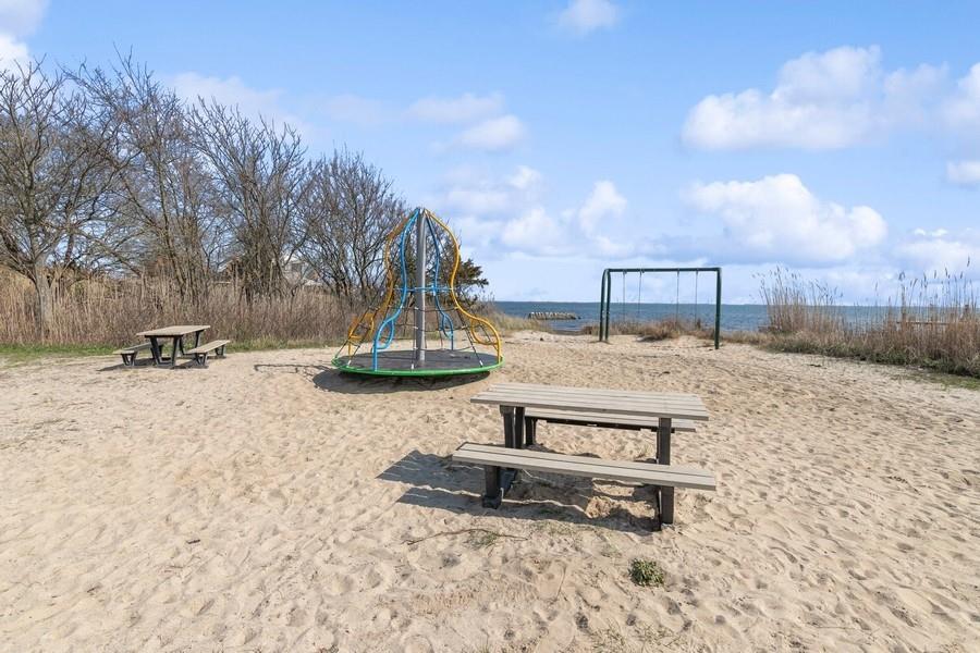 17 Columbus Street, East Patchogue, New York image 27