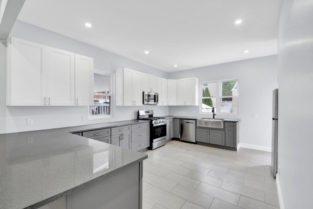 61 Edgewood Avenue, Yonkers, New York image 5
