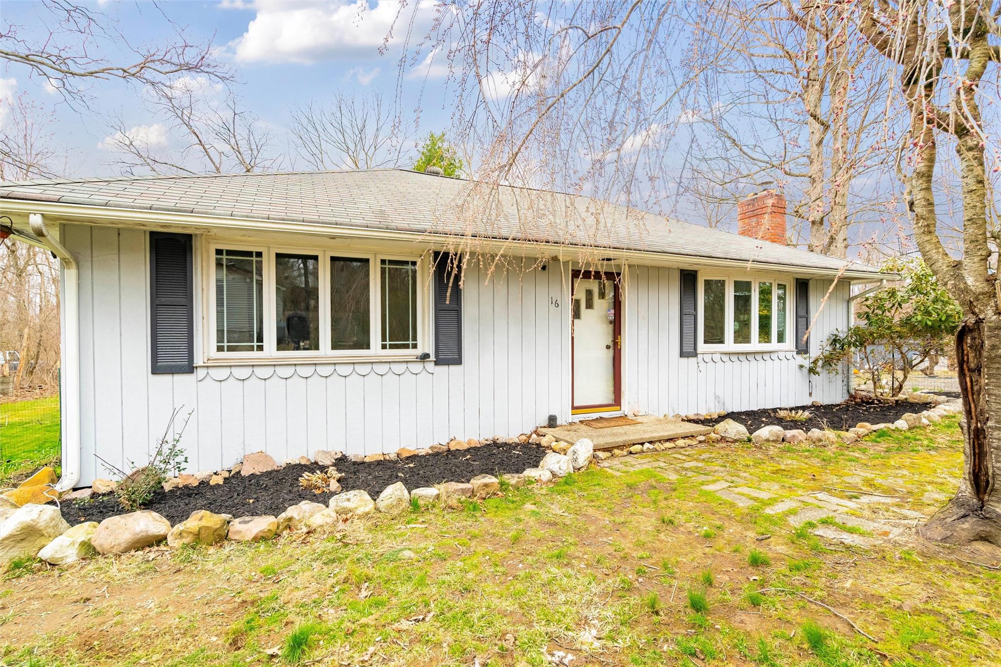 16 Hide Away Lane, Bloomingburg, New York image 3