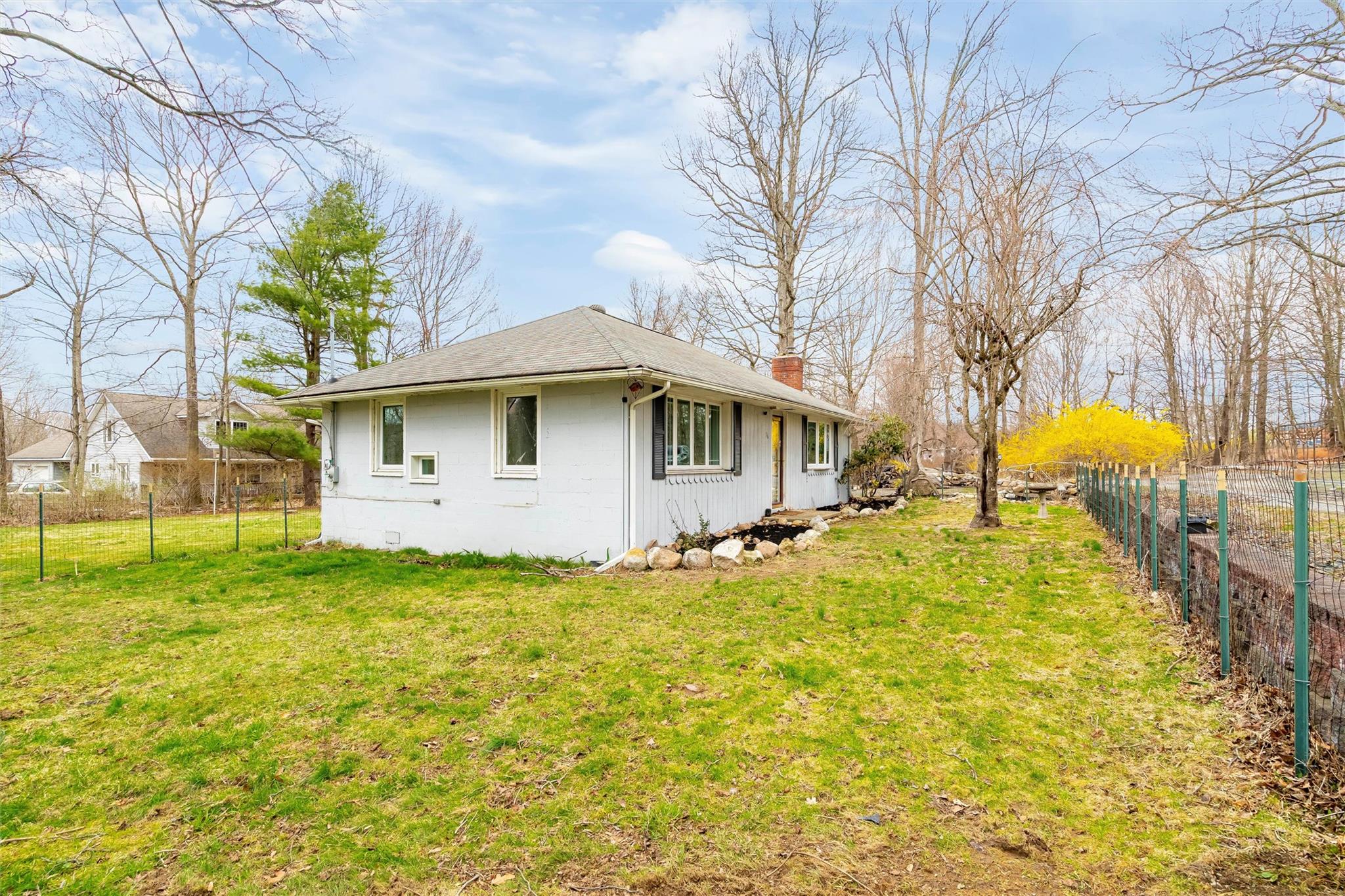 16 Hide Away Lane, Bloomingburg, New York image 2