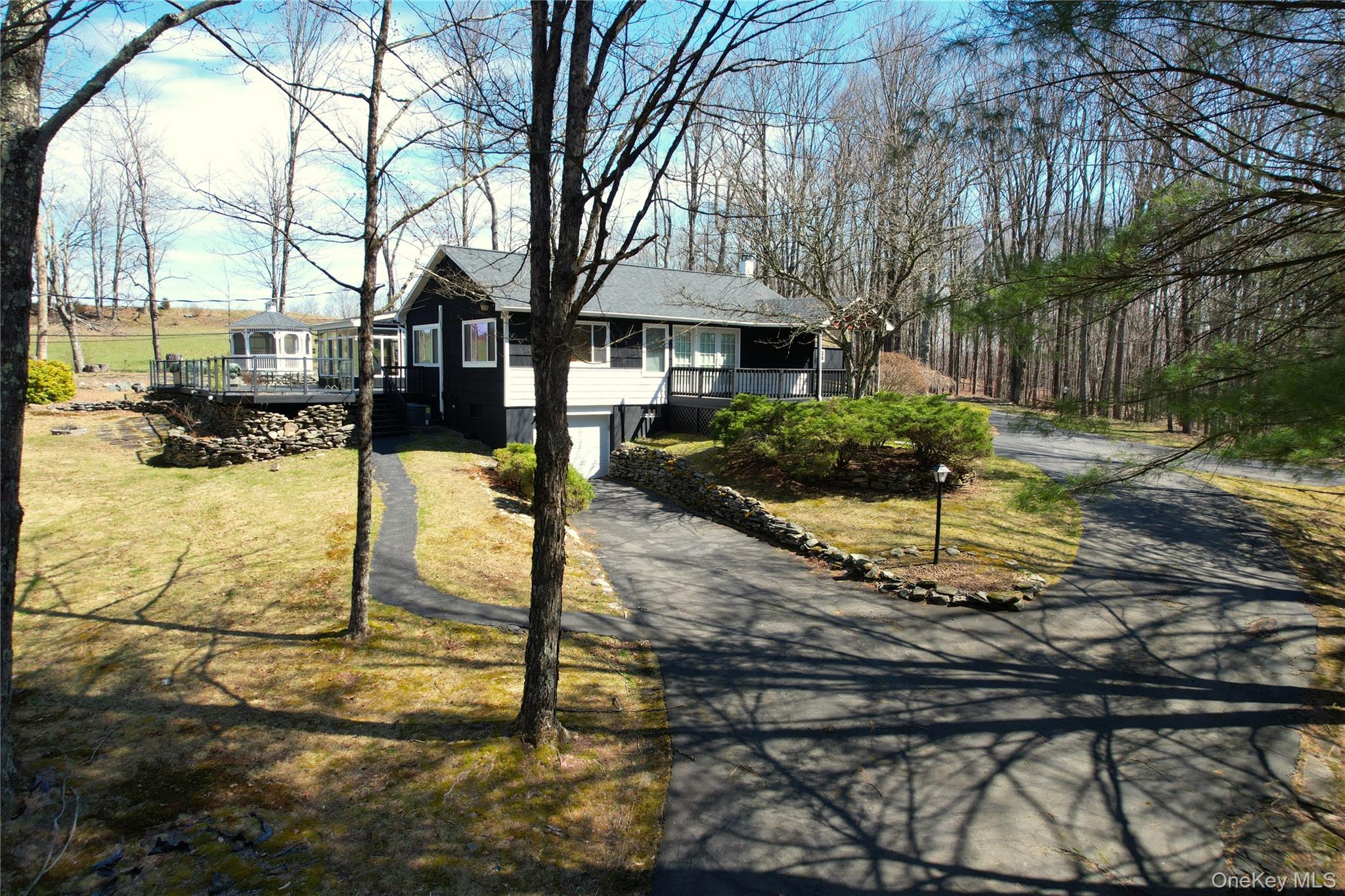 8 W Delaware Pl. Extension