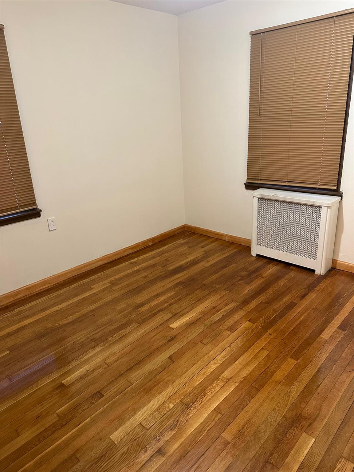 Rental Property at 85 Th Ave Ave, Floral Park, Queens, NY - Bedrooms: 4 
Bathrooms: 2  - $3,999 MO.