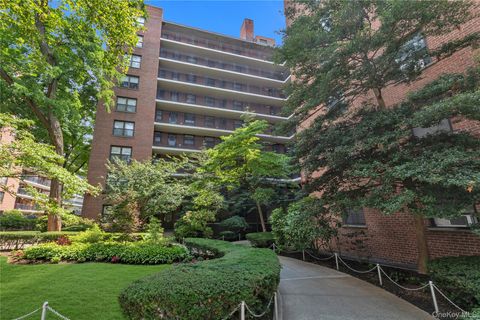 Homes For Sale - 35-31 85th Street #6E<br/> Jackson Heights, NY 11372