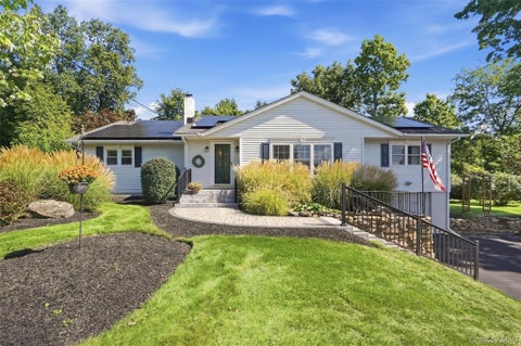 Homes For Sale - 83 Harth Drive<br/> New Windsor, NY 12553