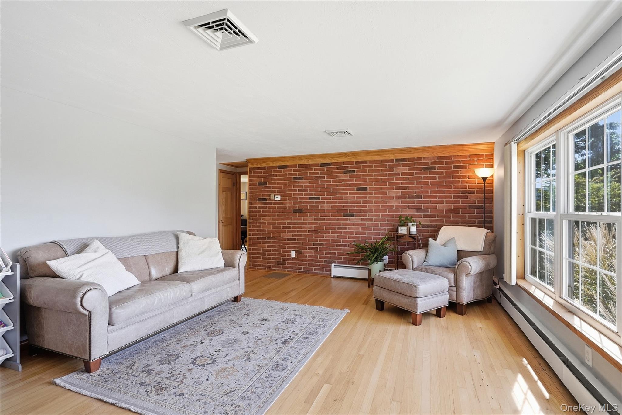 83 Harth Drive