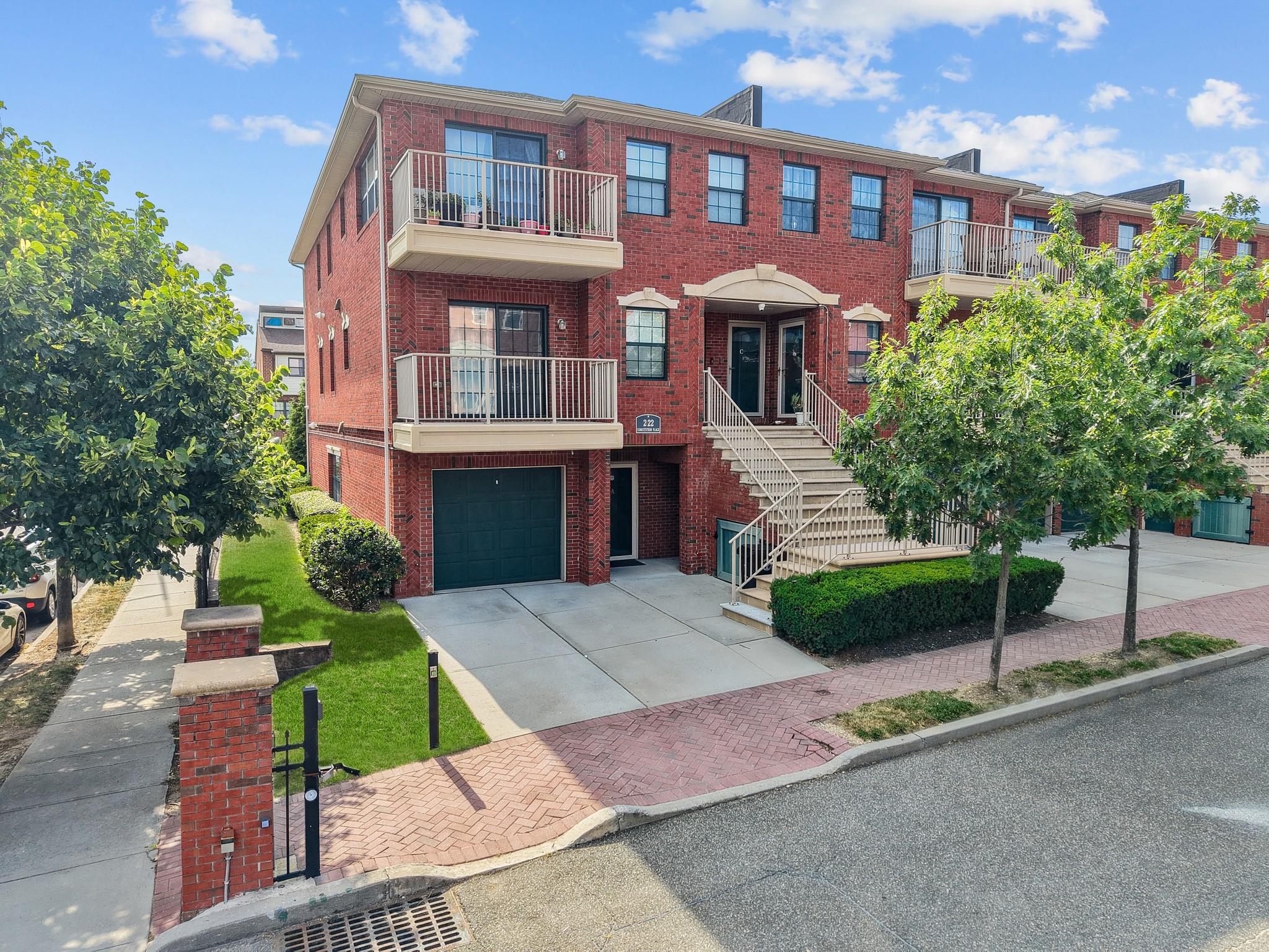 Apt A 2-22 Constitution Place 167