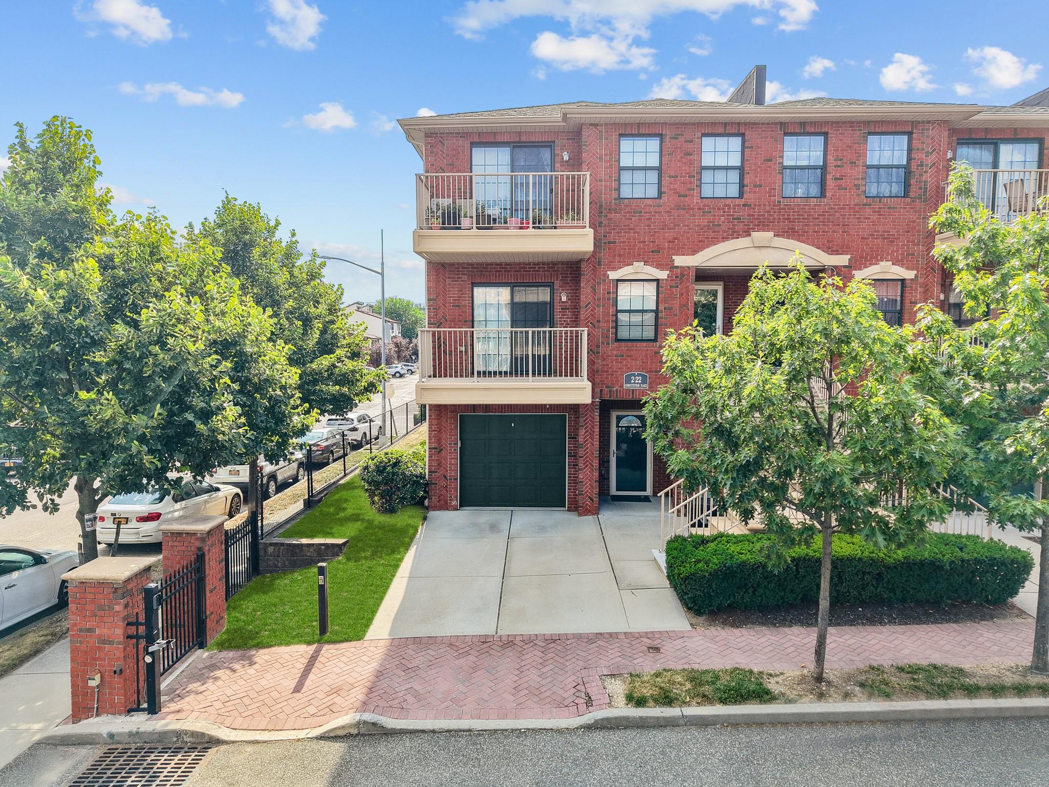 Apt A 2-22 Constitution Place 167