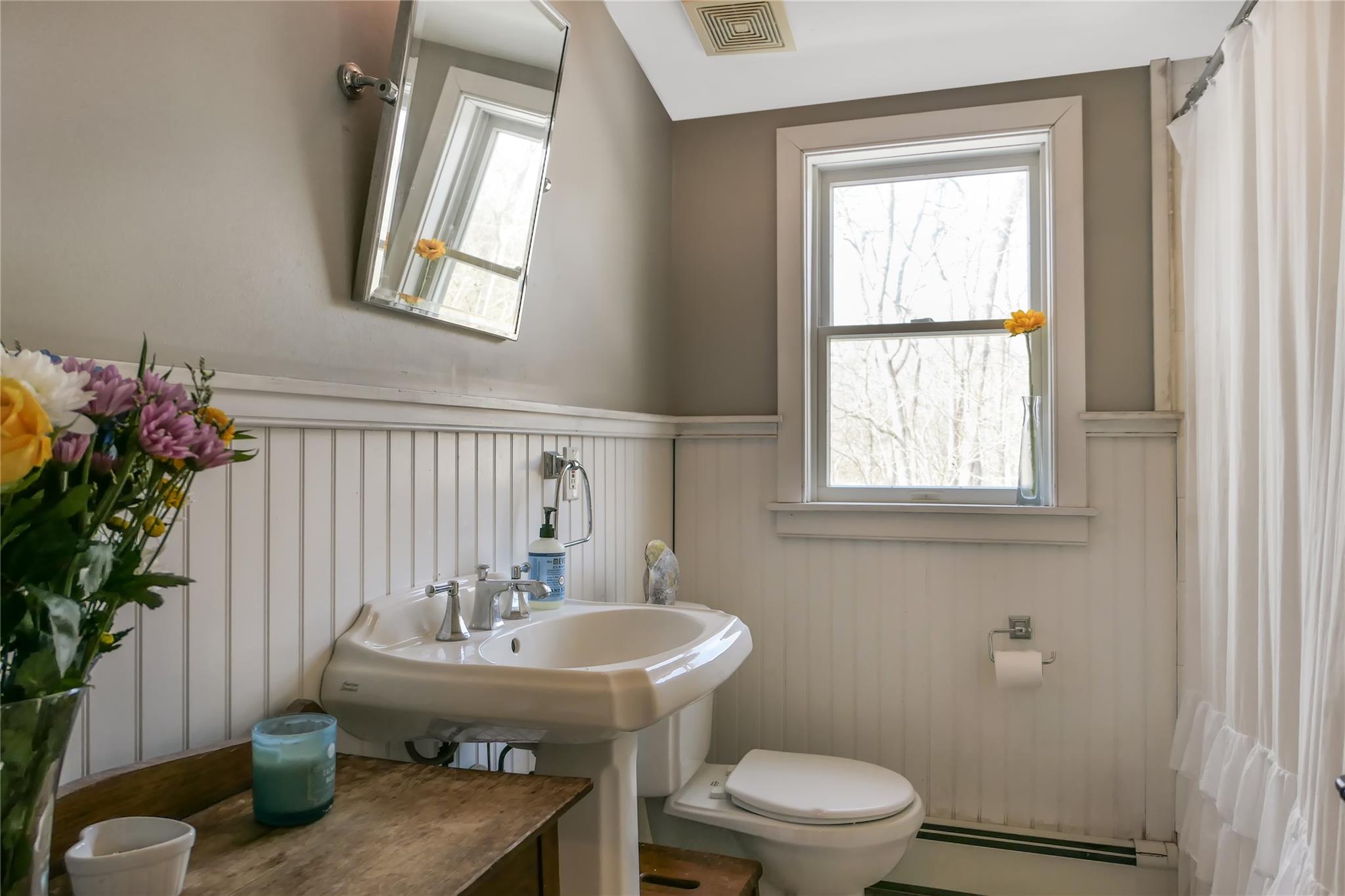 158 Donegan Avenue, East Patchogue, New York image 17