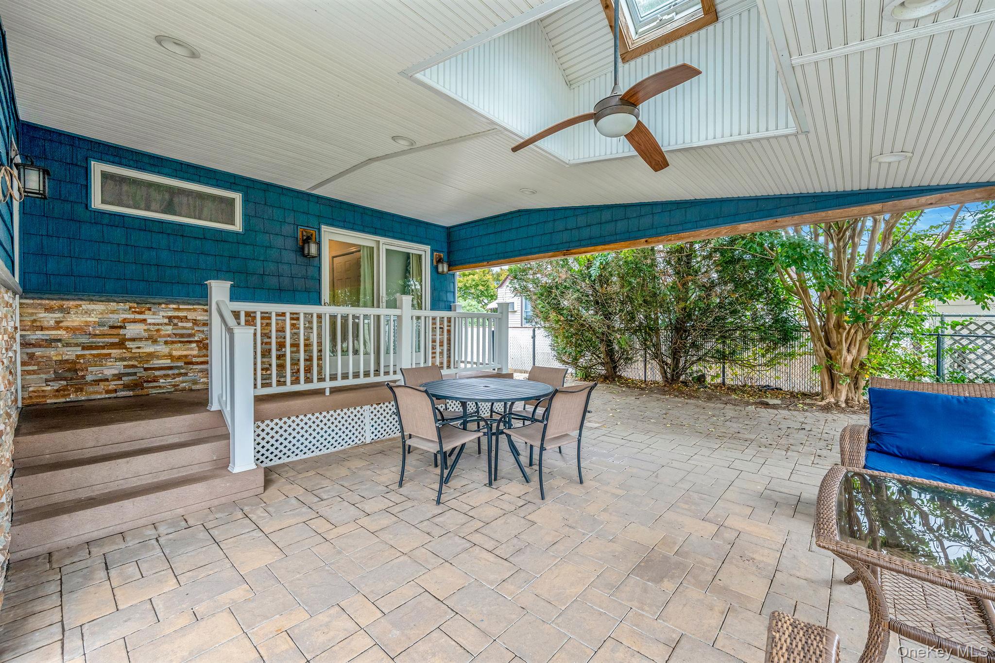 4 Sullivan Avenue