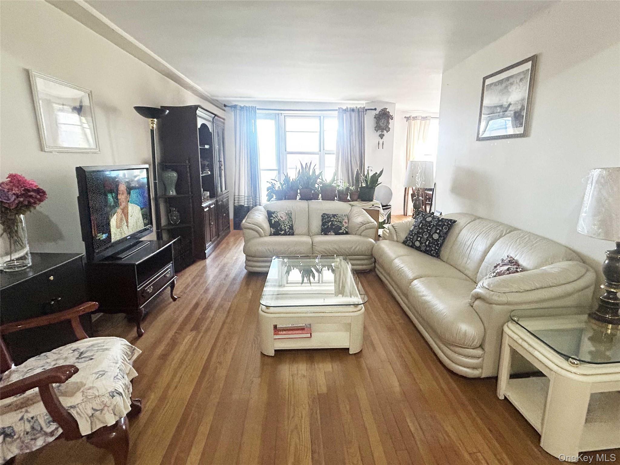 142-05 Roosevelt Avenue 412