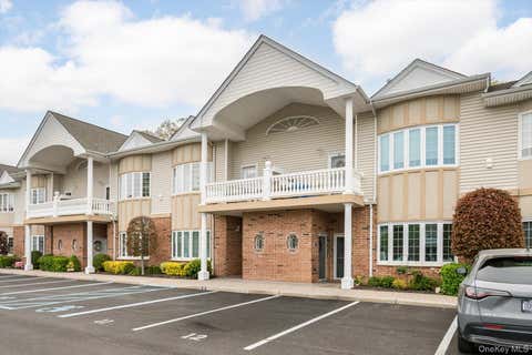 Condo For Sale - 12 Sarah Court<br/> Amityville, NY 11701