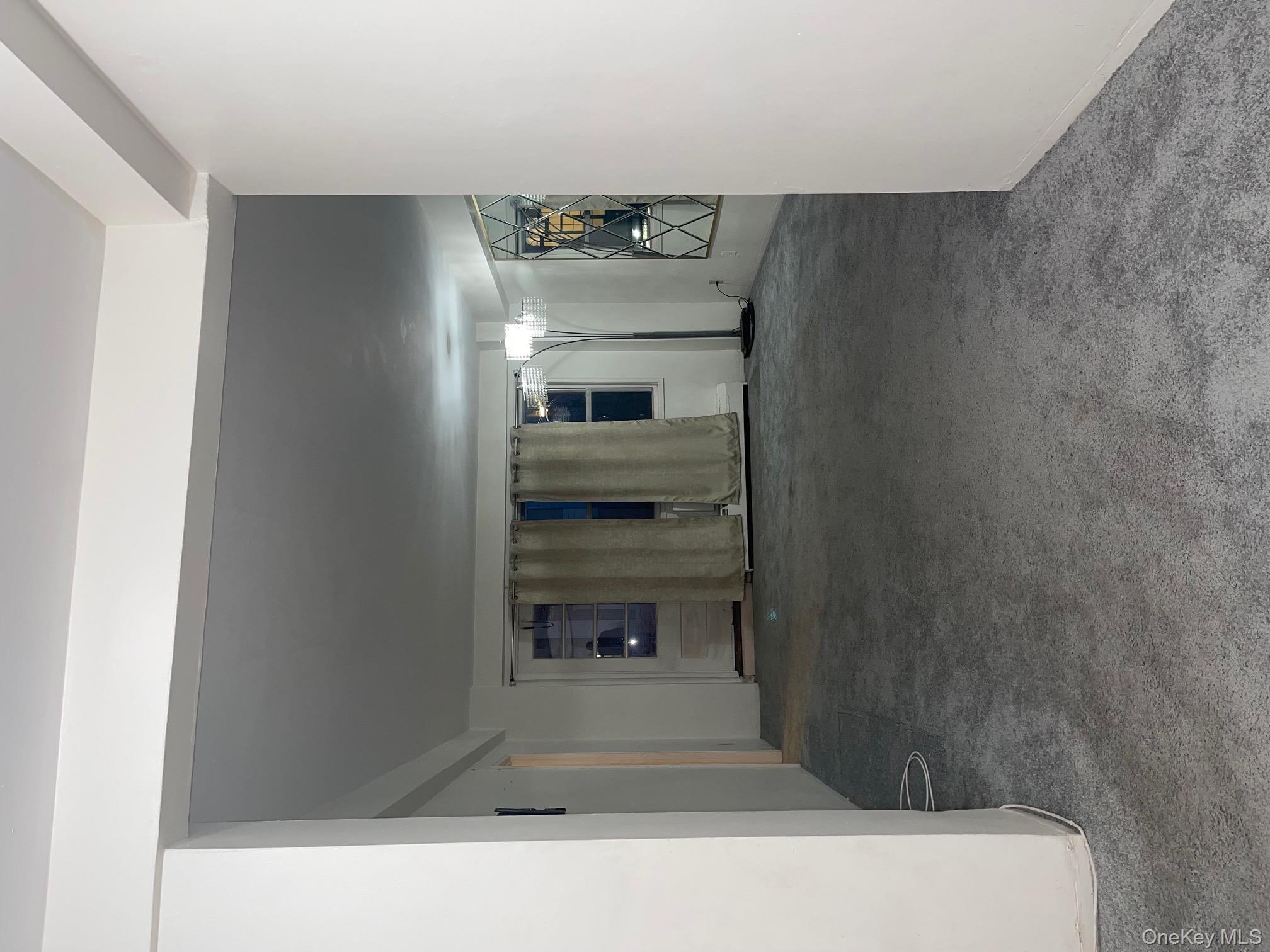 89-15 Parsons Boulevard 3L