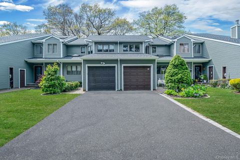 Photo of 80 Jeremy Circle, Nesconset, NY 11767 (MLS # 993090)